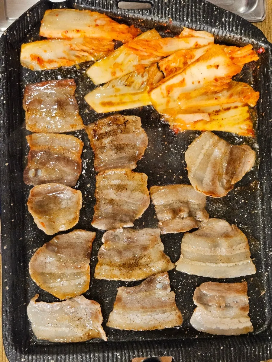 후추 뿌려 굽는 냉삼