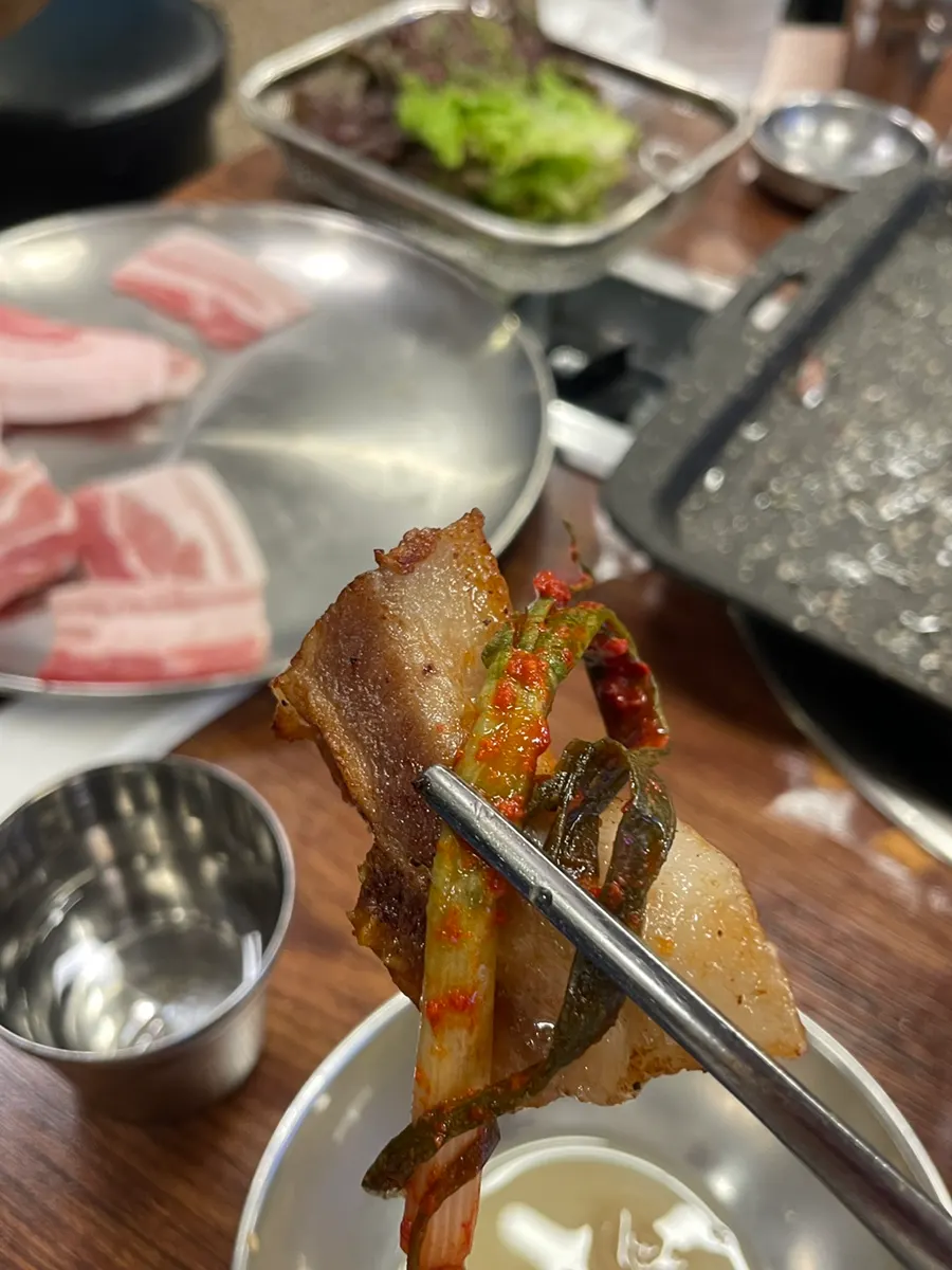 두 번째 판 냉동 삼겹살 구이
