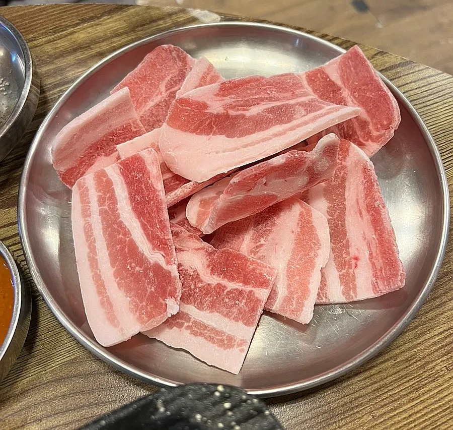 Extra serving of naengsam ordered