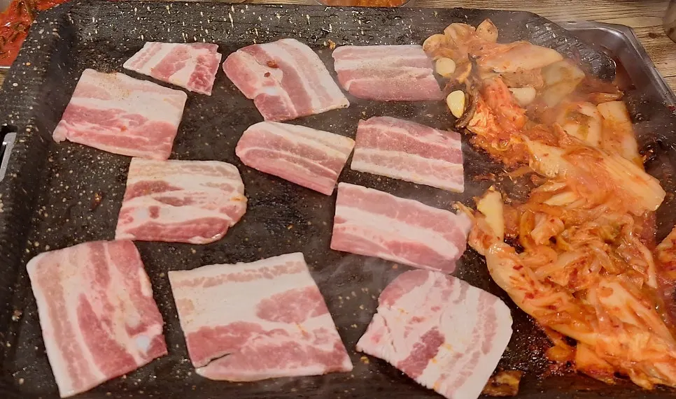 마포구이마당 실내 좌석 분위기