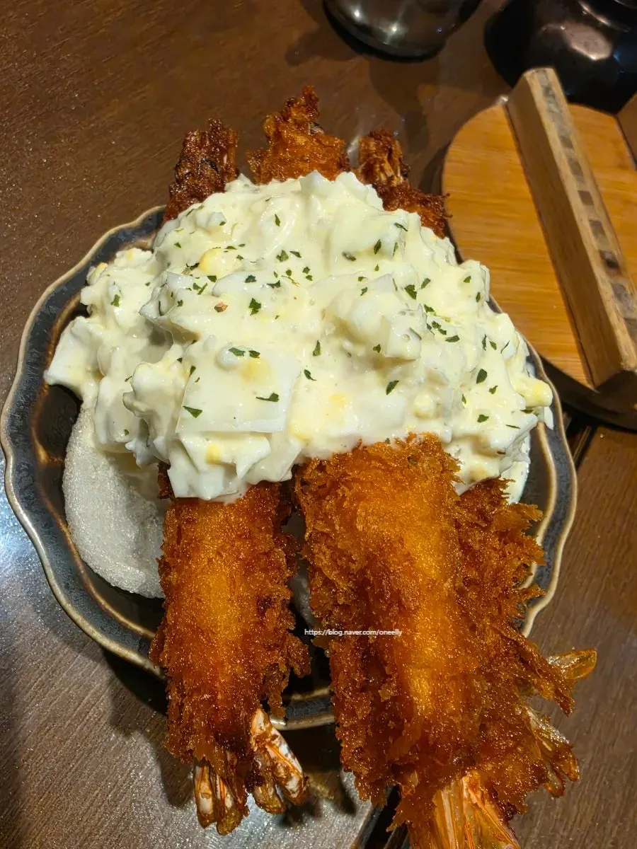 Butter-mixed pot rice and shrimp tempura