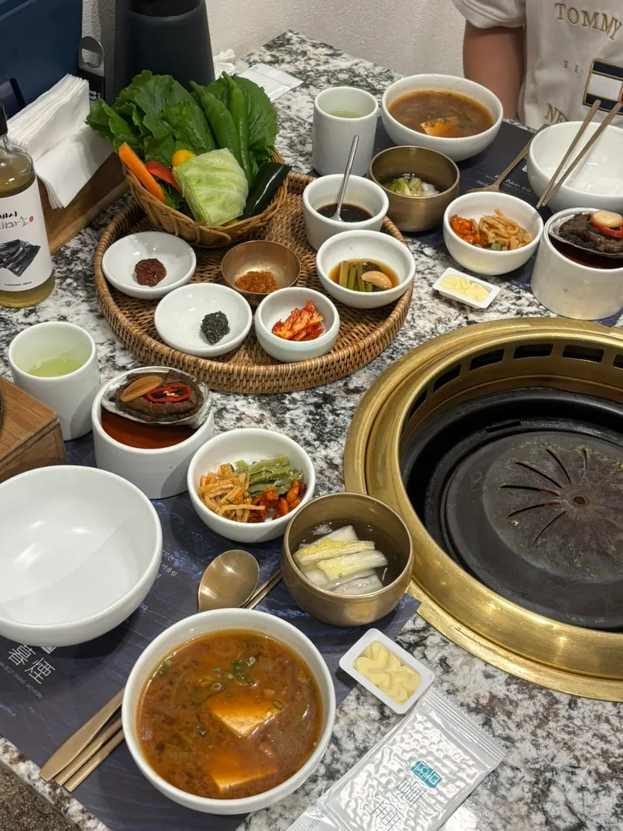 Pyongyang naengmyeon, water-based, at Moyeon Mapo
