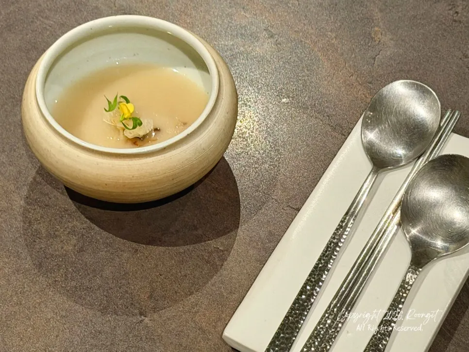 Woo, Gyejinjuk, the first dish of the Usu course