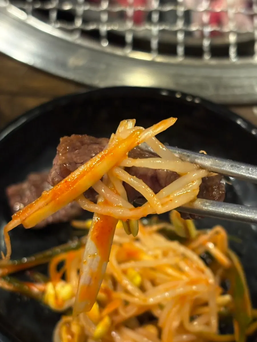 불판 위 양념 황제갈비살