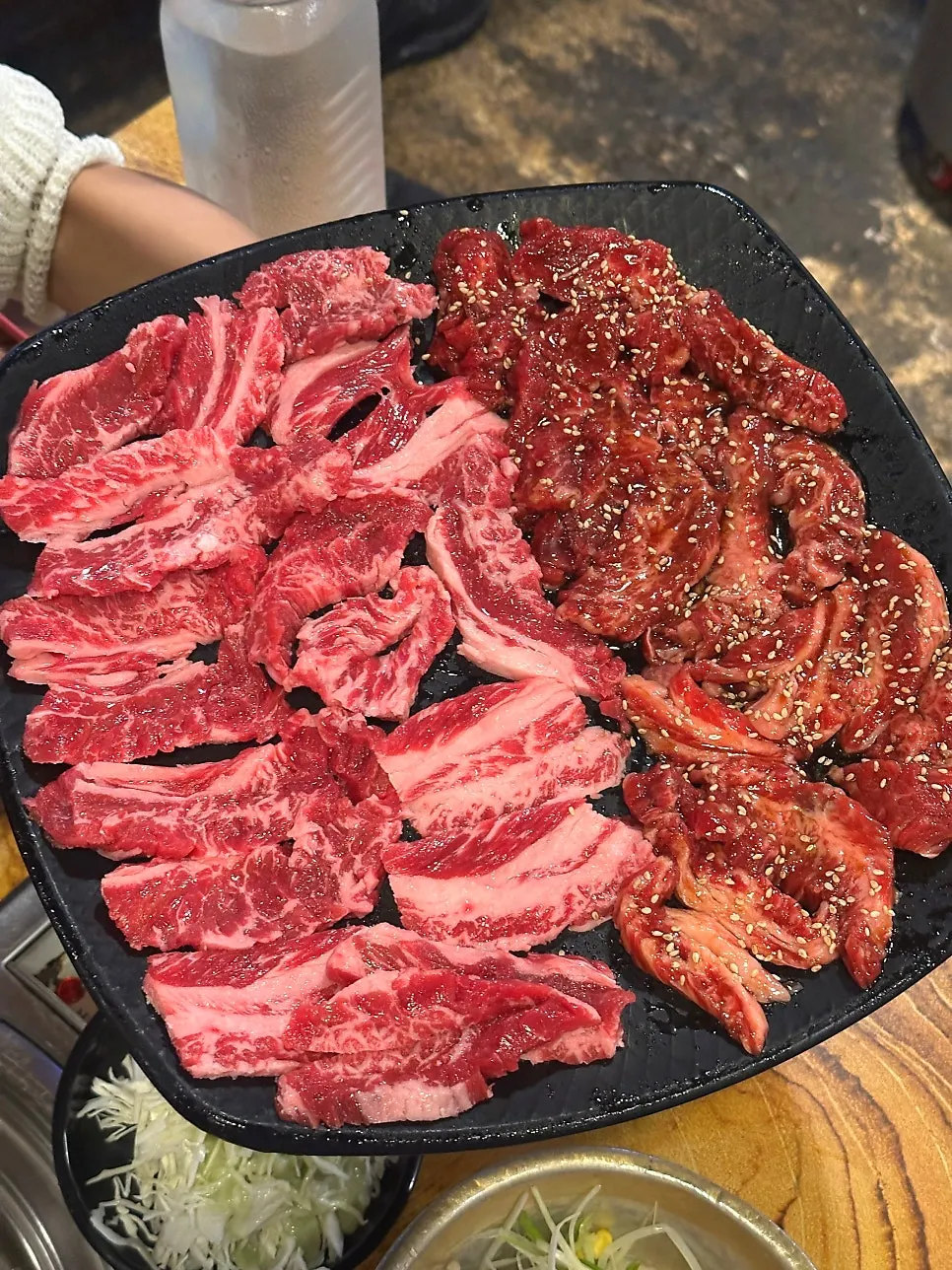 600g of premium beef ribs served half plain, half marinated