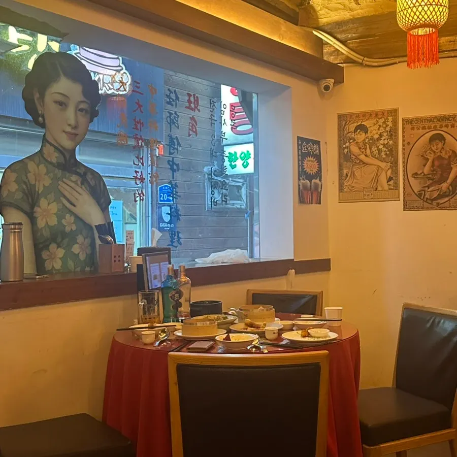 Inside the Chinese restaurant during dinner hours
