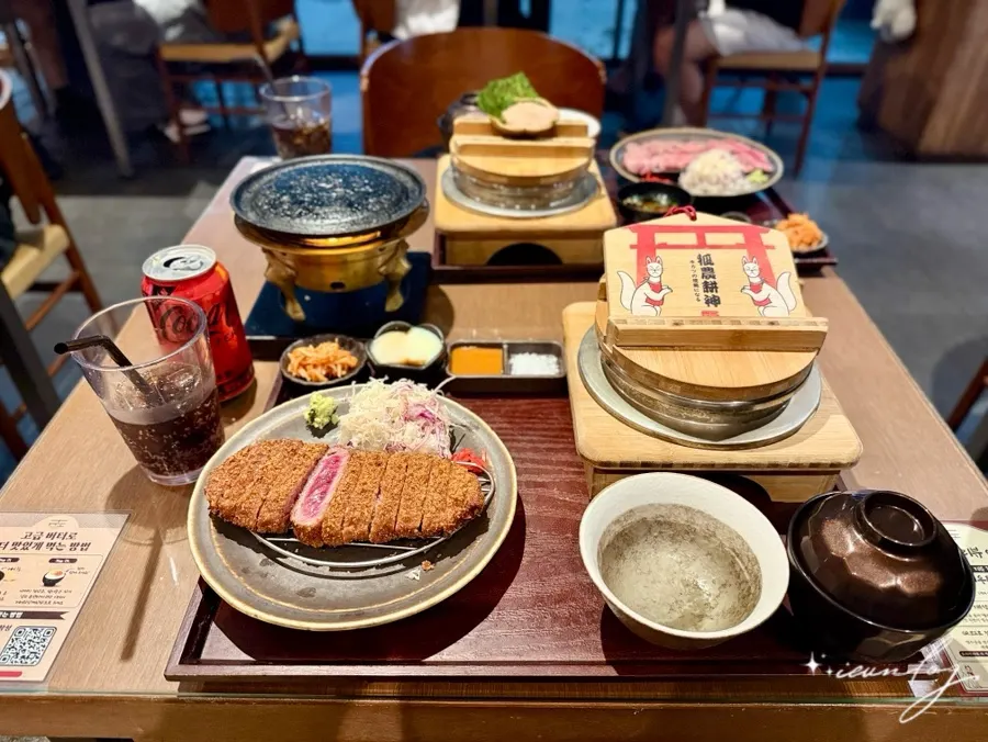 Premium gyukatsu and yakiniku grilled at the table