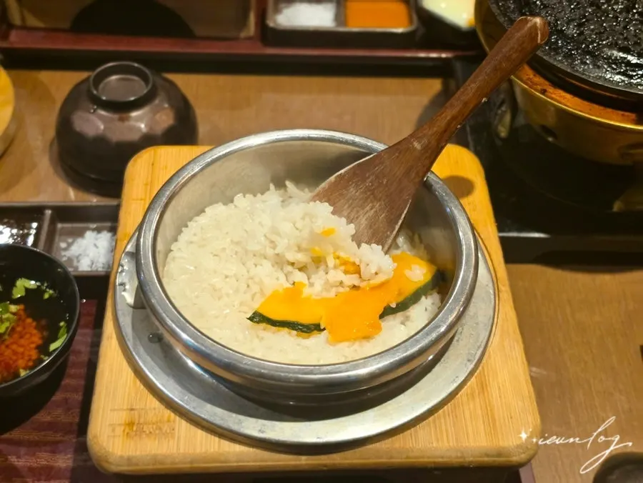 Salt and myeongi wasabi accompaniments
