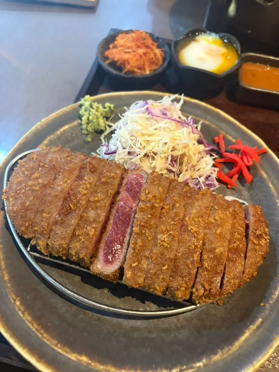A full smoked gyukatsu set meal