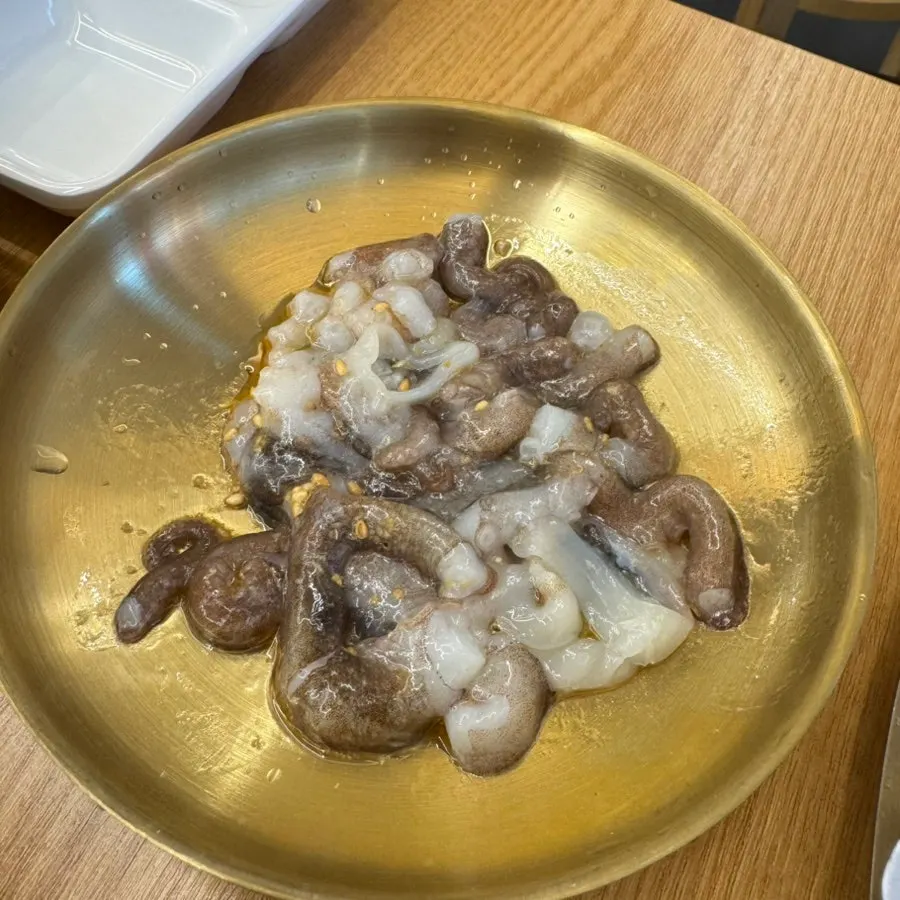 Assorted abalone, sea cucumber, scallops, and sea squirts