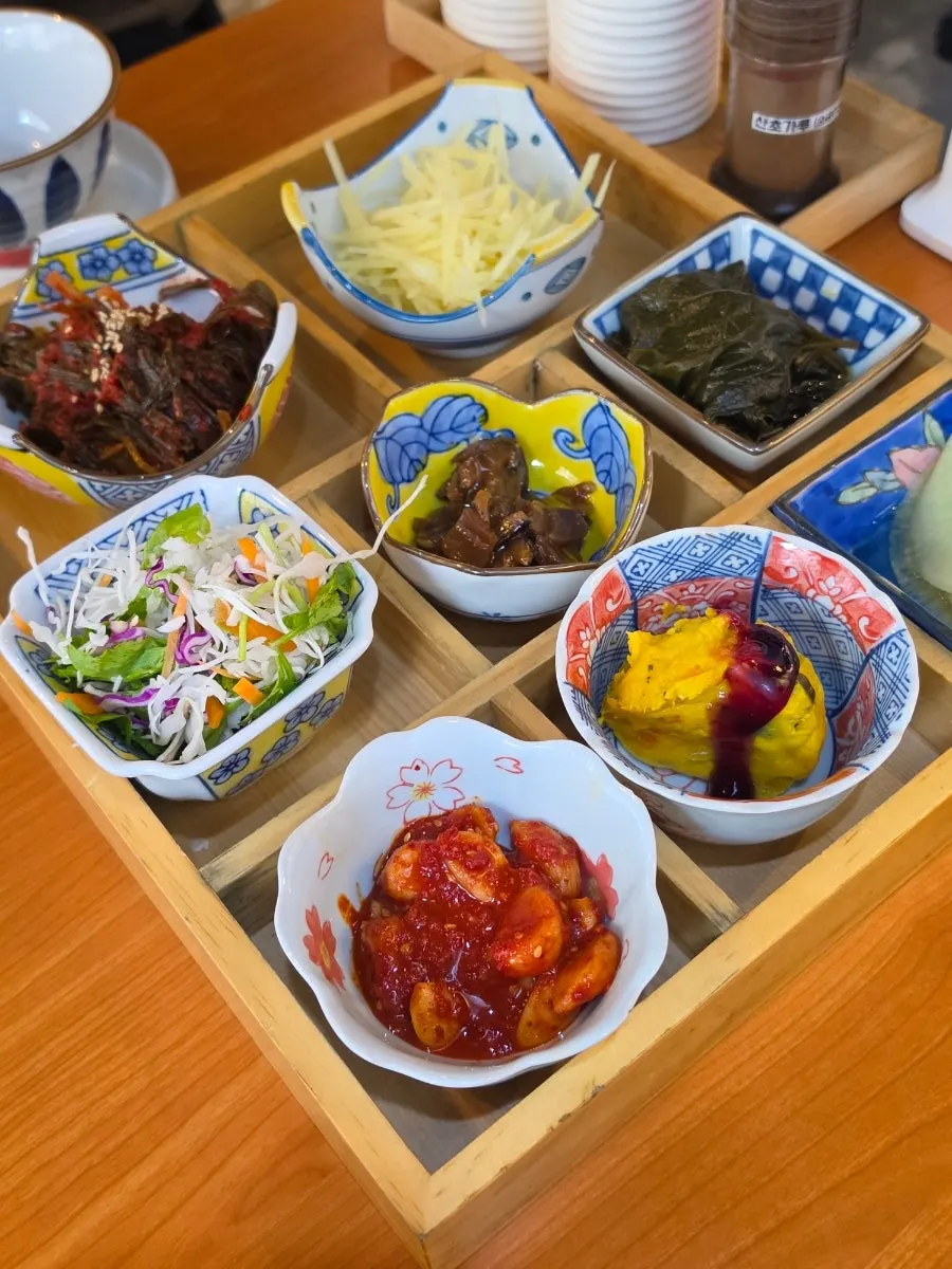 Basic side dishes including shredded ginger