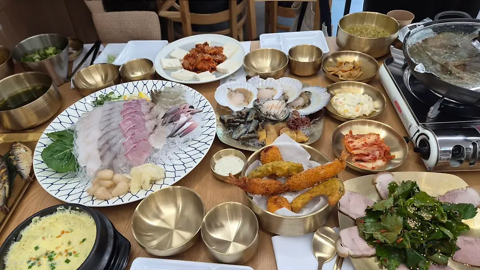 Full spread of the signature set table setting