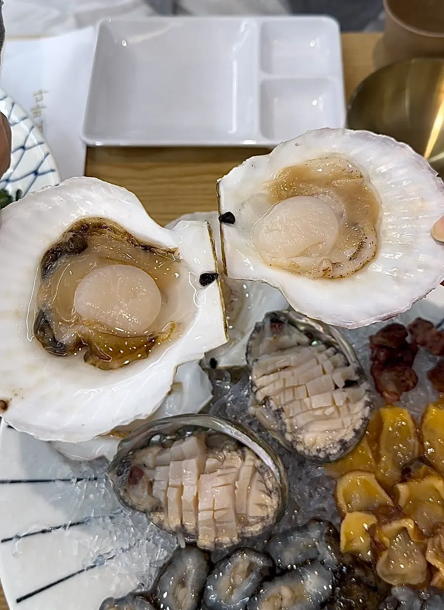 Sea cucumber and sea squirt in the seasonal seafood platter