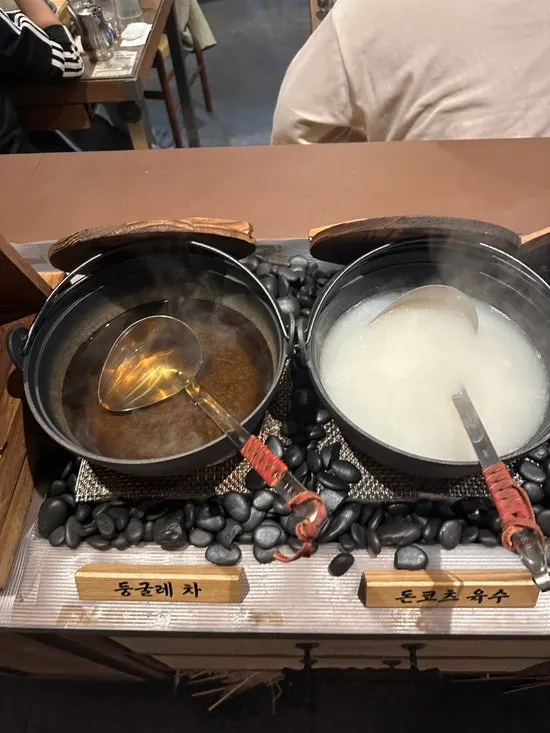 Pot rice served in a bowl