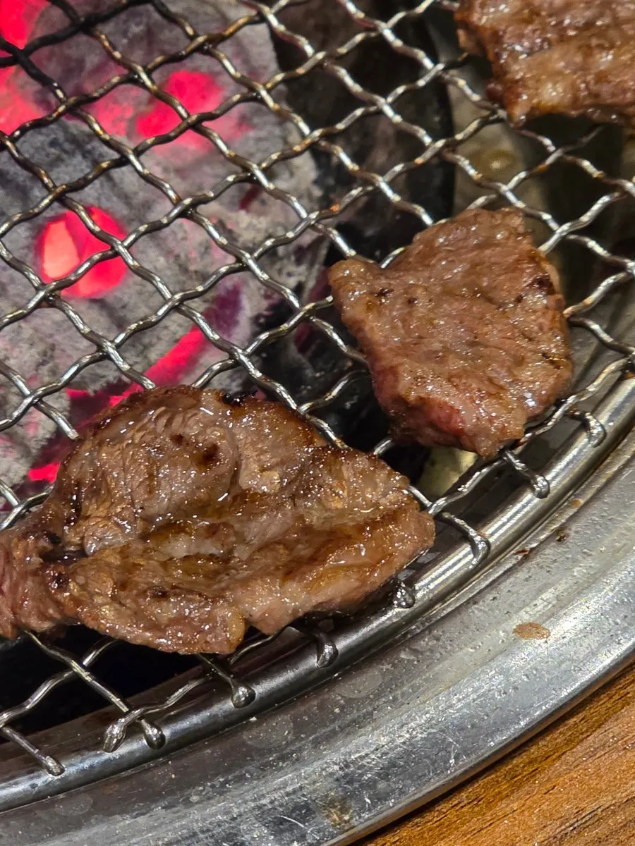 1.2 kg of clean-tasting beef rib meat at Mapo Mokjang near Mapo Station