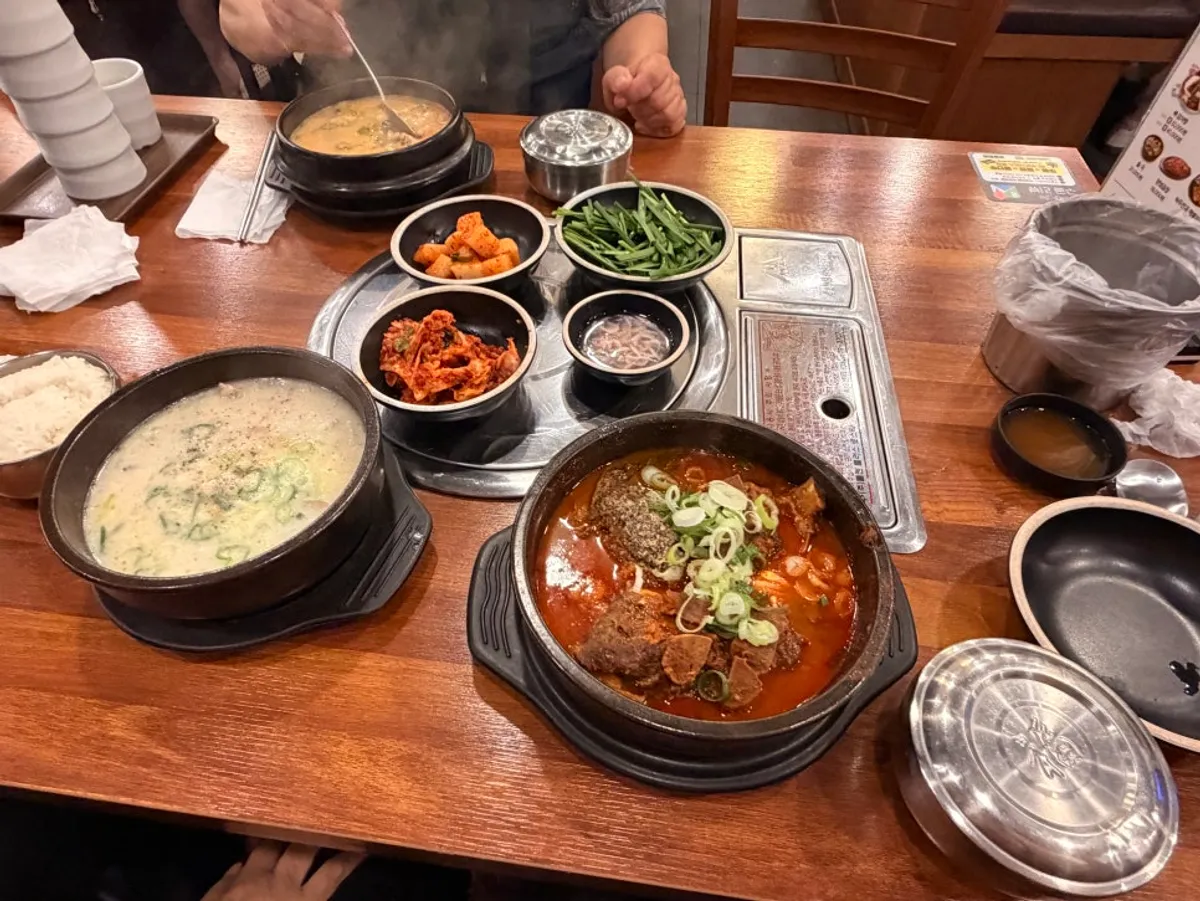 A full spread of sundaejjukguk at Bosseung Hoegwan Mapo Branch
