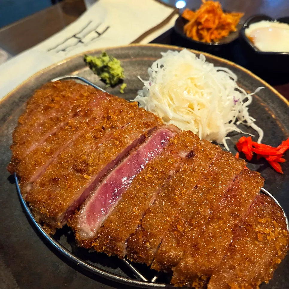 Smoked gyukatsu set cooked at the table