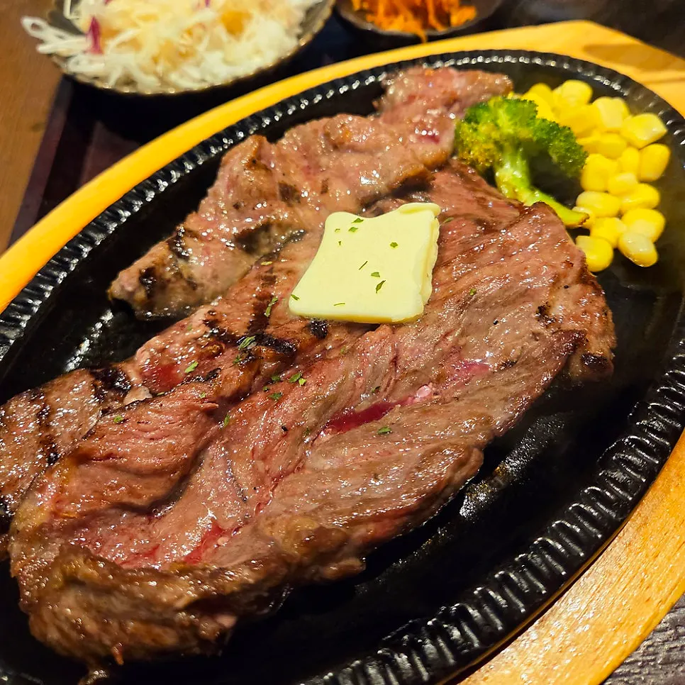 Sizzling sirloin steak set