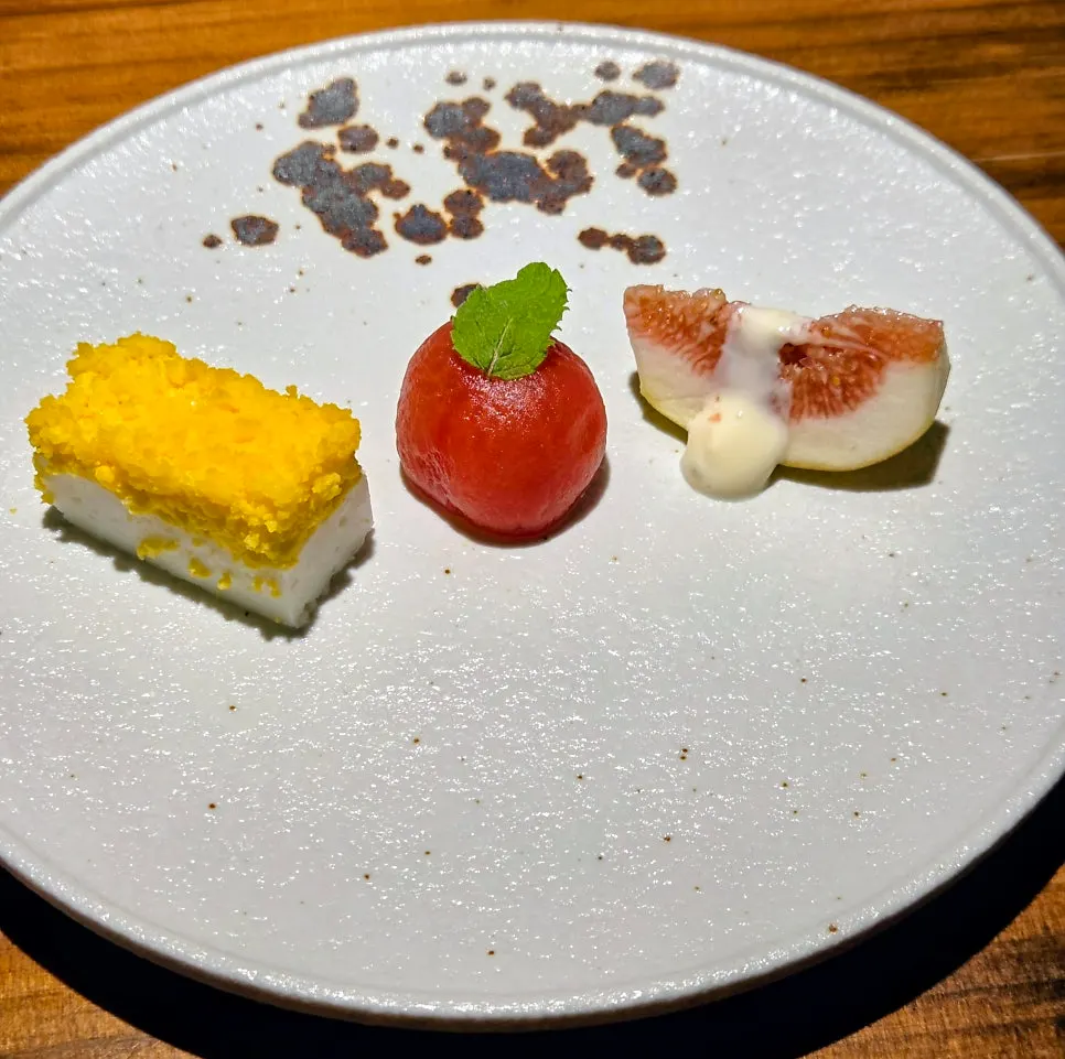 The 3 appetizers served as the first course