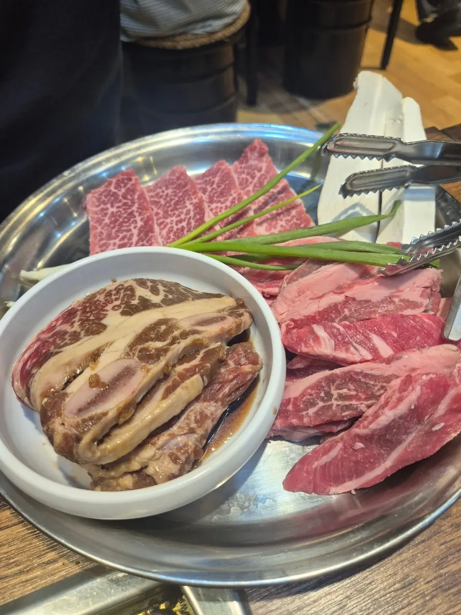 A plate of raw beef for the assorted platter