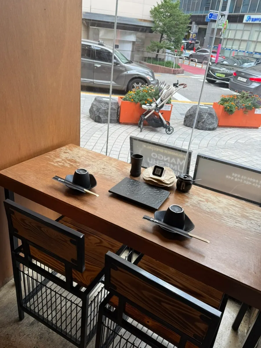 A 4-seat table at the izakaya