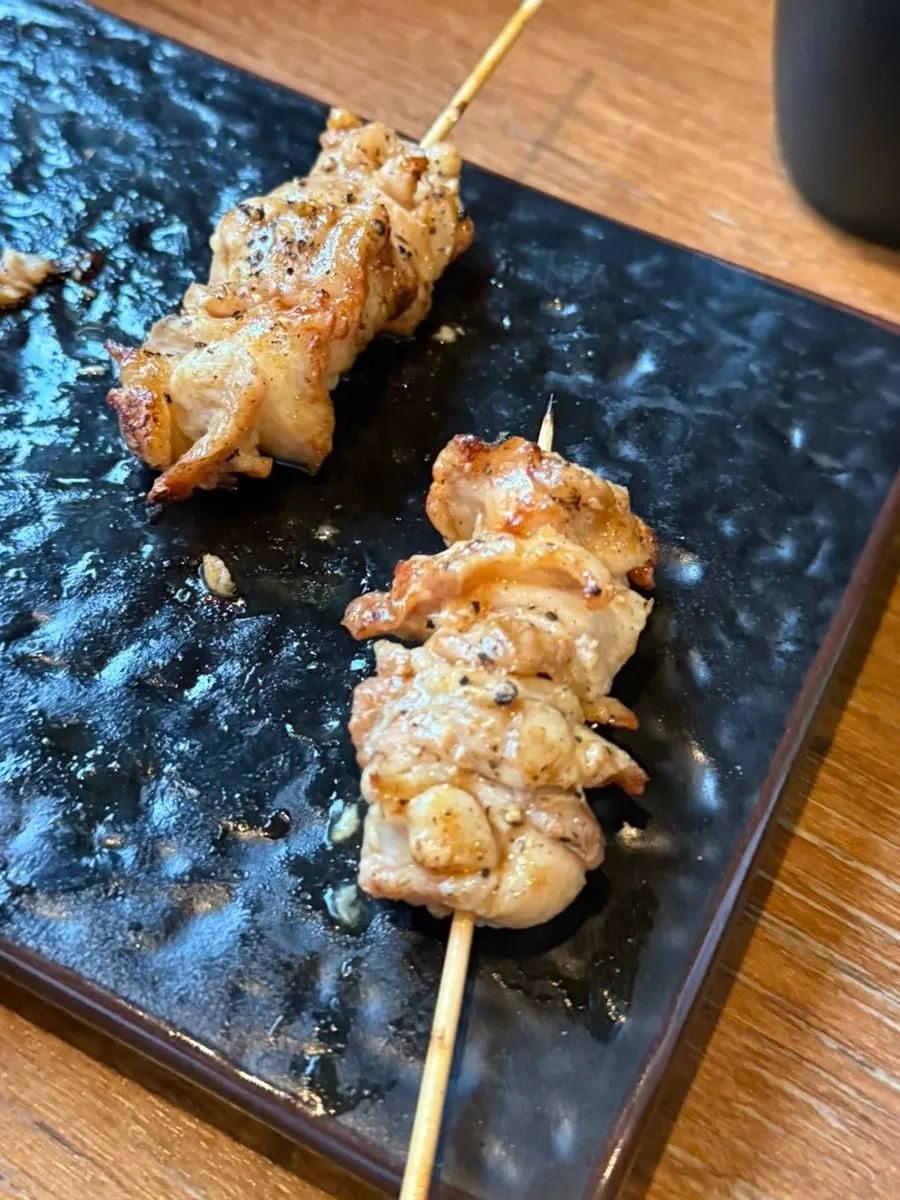 Atmosphere inside Yakitori Shomong Mapo Station Branch