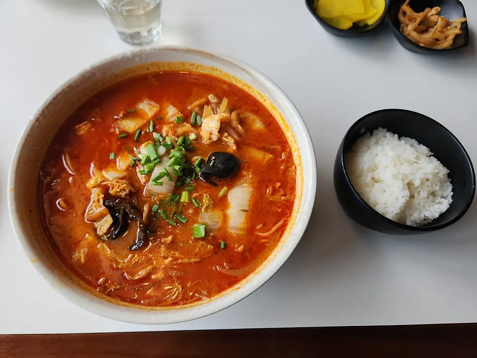 A full Chinese meal spread served all at once