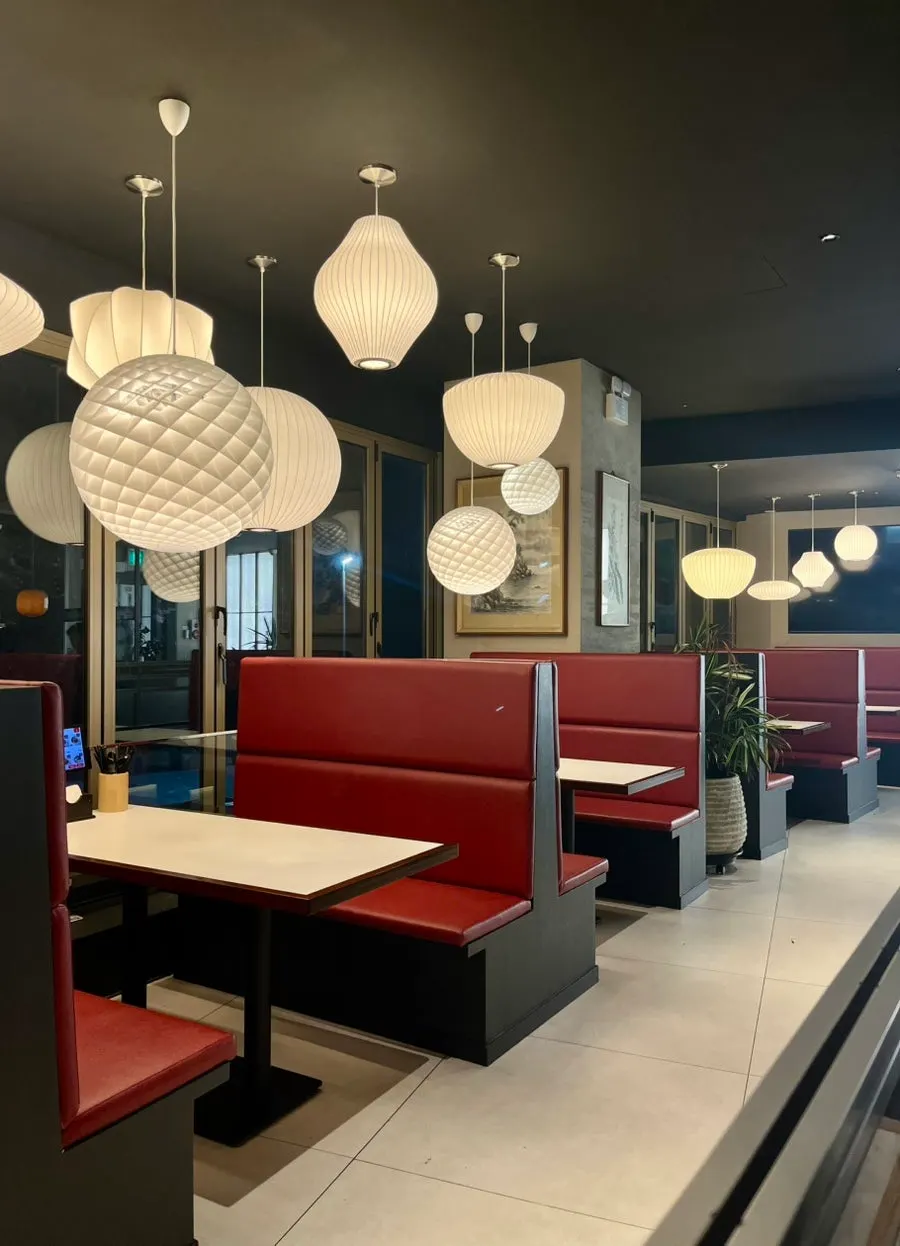 Window seats with an ocean view at Bueokgan Chinese