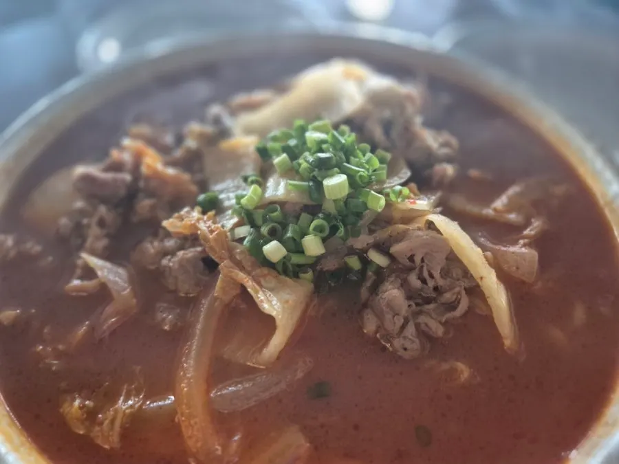 A bowl of spicy jjamppong soup