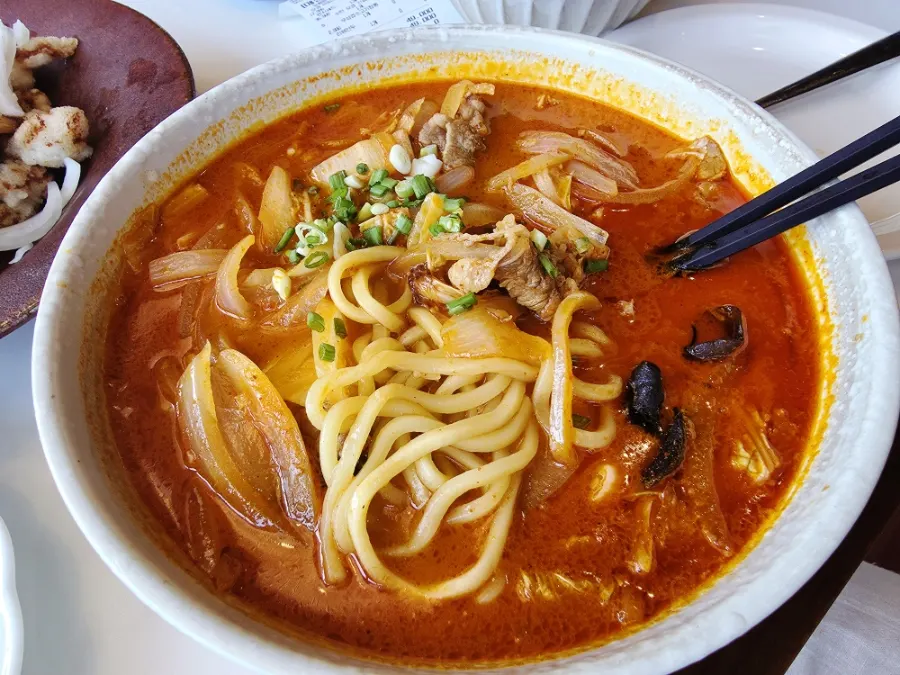 Spicy beef jjamppong broth
