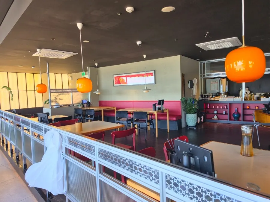 Overview of interior seating at Bueokgan Chinese