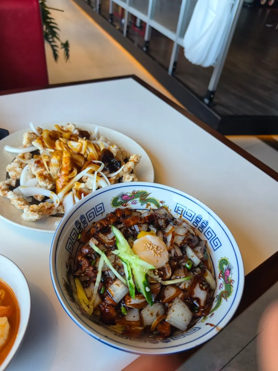 Suran ganjajang and black vinegar tangsuyuk served together