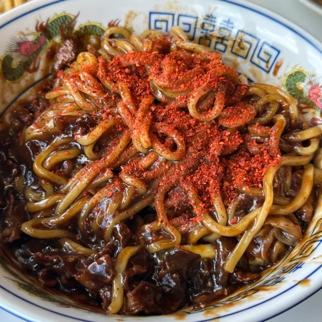 Jajangmyeon mixed with black bean sauce