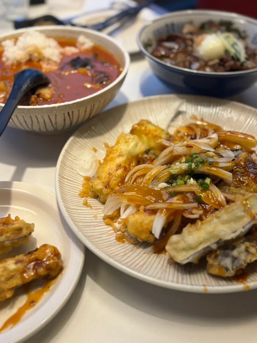 Fish-fragrant fried eggplant dish