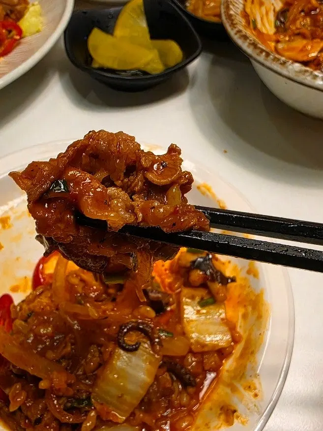 매콤한 낙지중화덮밥