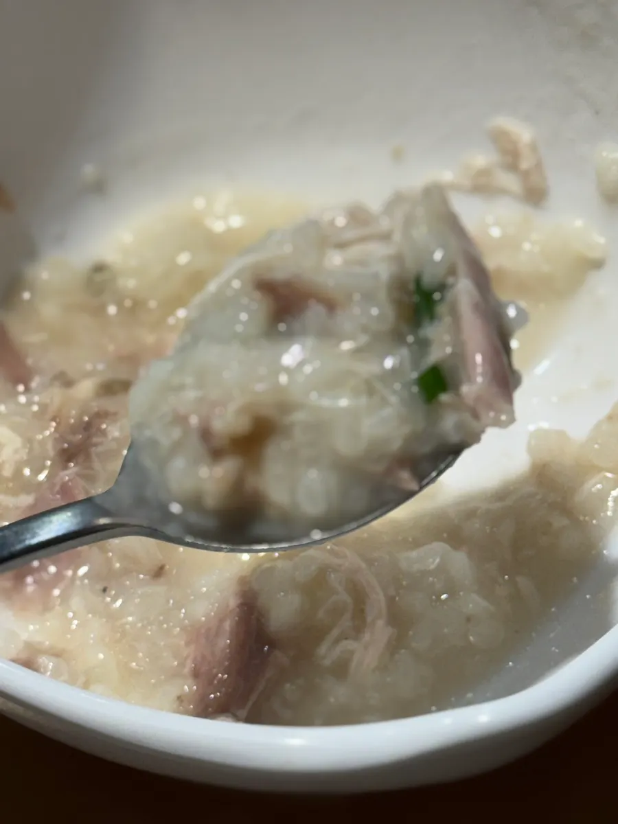 Masamgyetang chicken eaten with salt