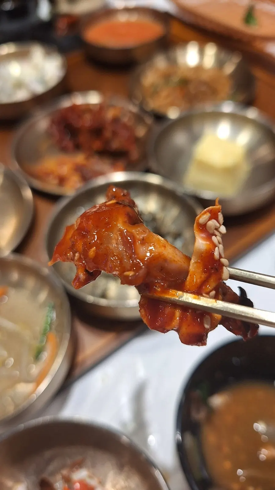 Seasoned crab eaten with rice