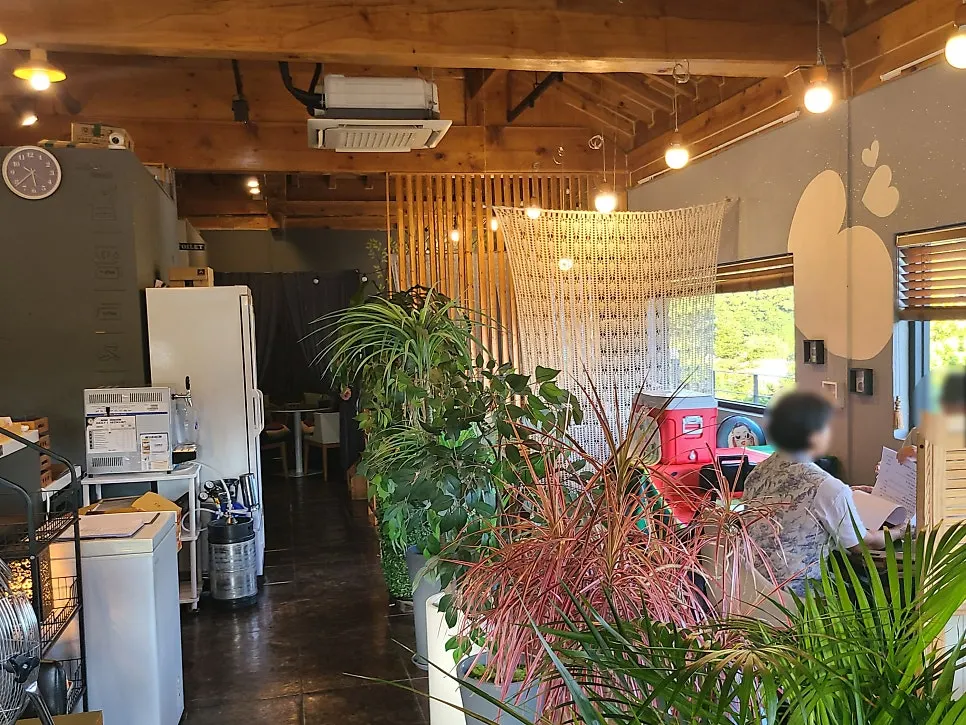 Exterior view of Shashlik Masan Branch