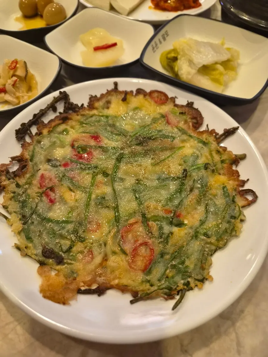 Soy-braised eggs and other rice side dishes