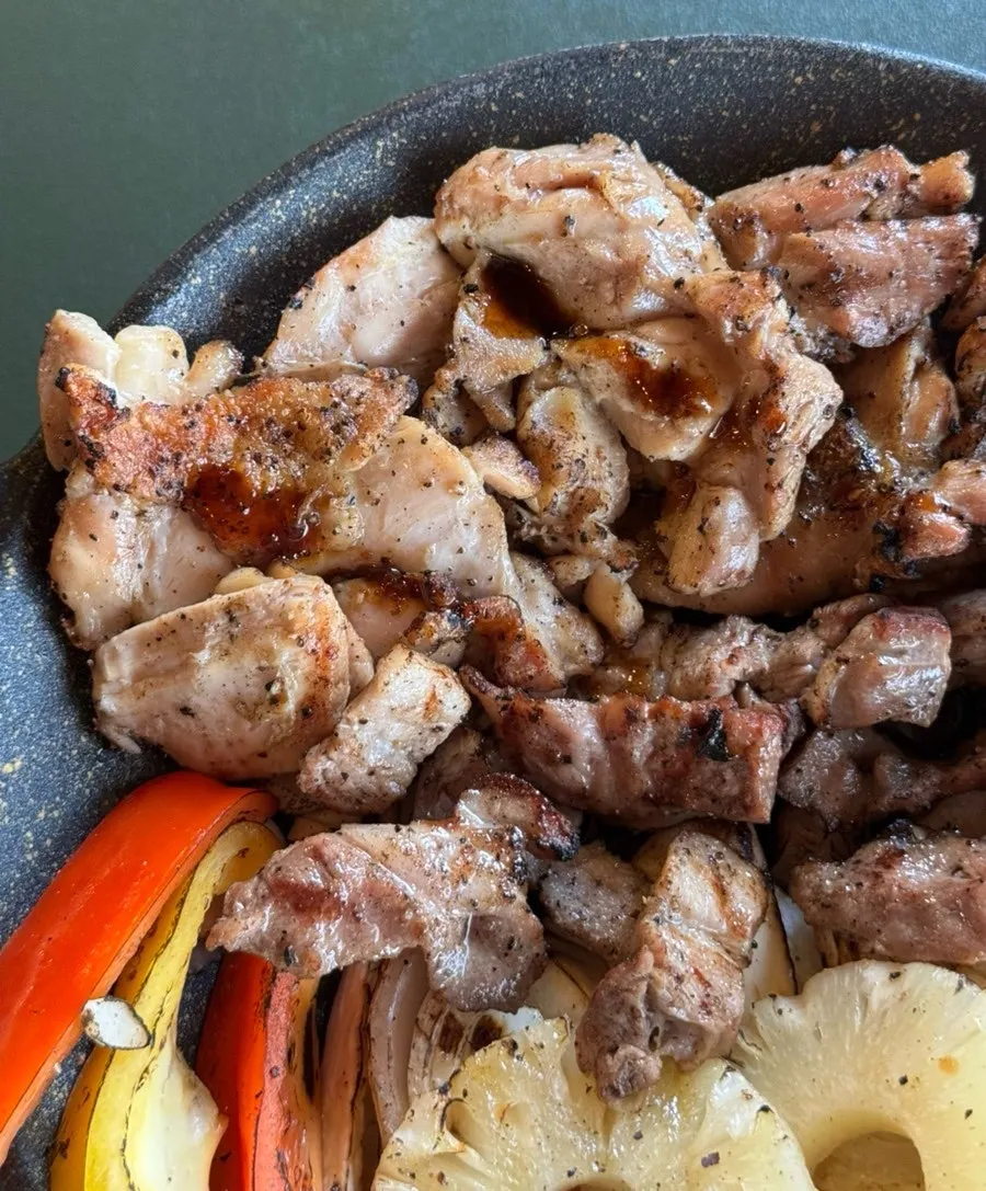 Chicken thigh shashlik with grilled vegetables