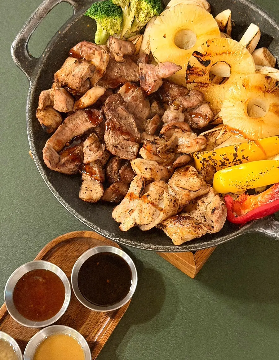 Shashlik Deokdong Branch at 7:30 p.m. on our visit