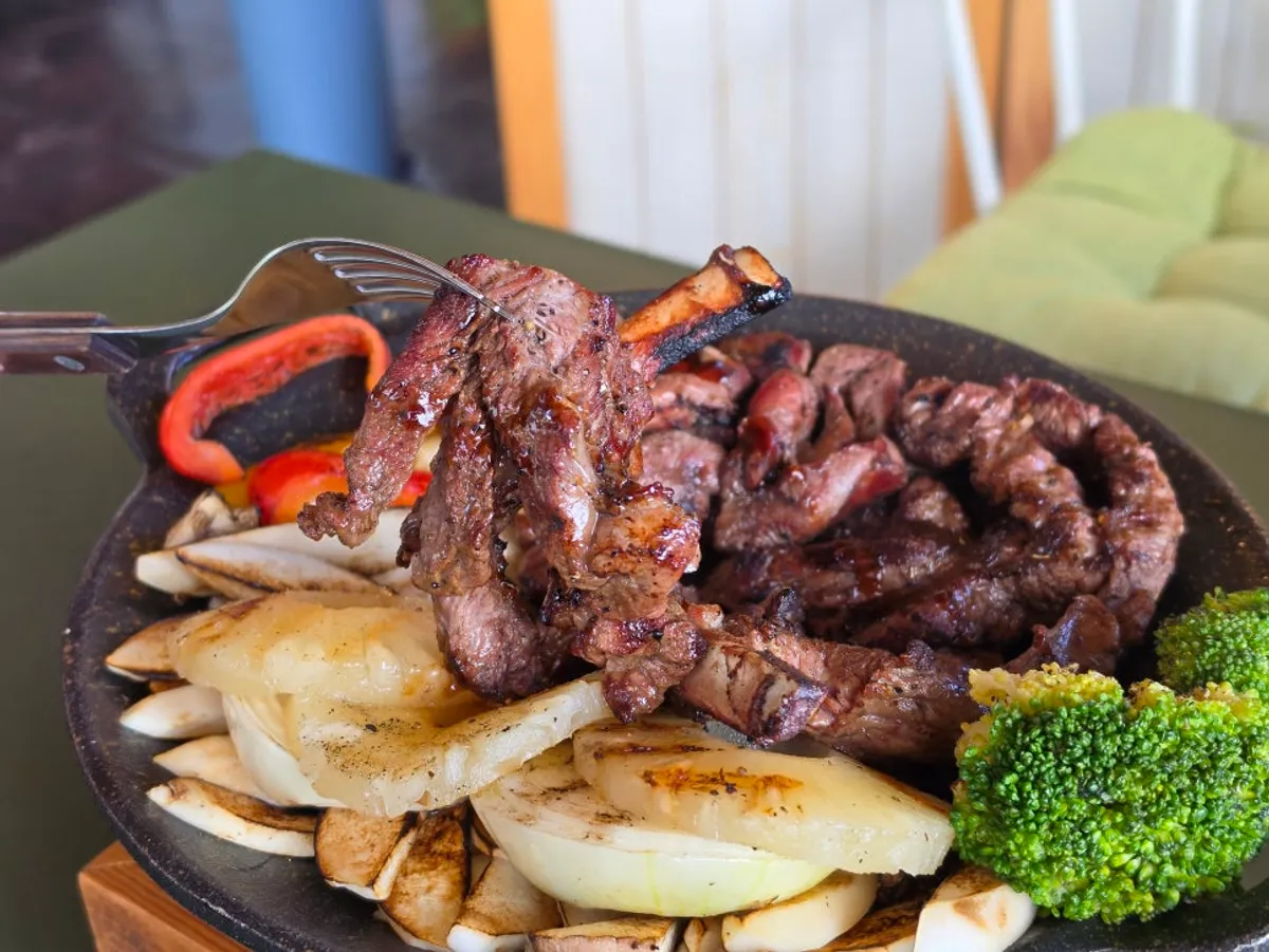 Main photo of Shashlik Masan Branch, a charcoal-grill specialist on the Gusan drive in Changwon