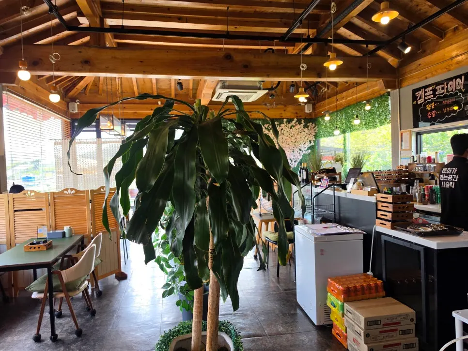 Resort-style dining hall seating