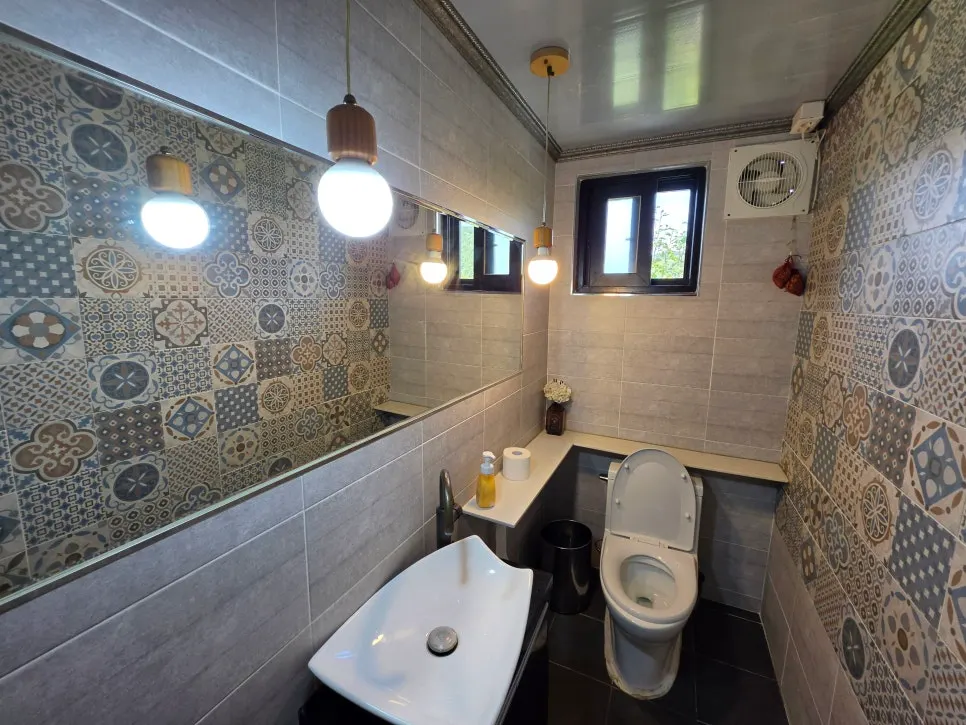 Spotlessly maintained restroom