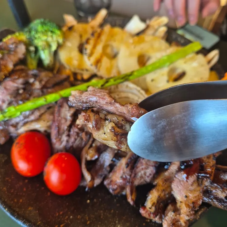 Prime rib steak cut into bite-sized pieces