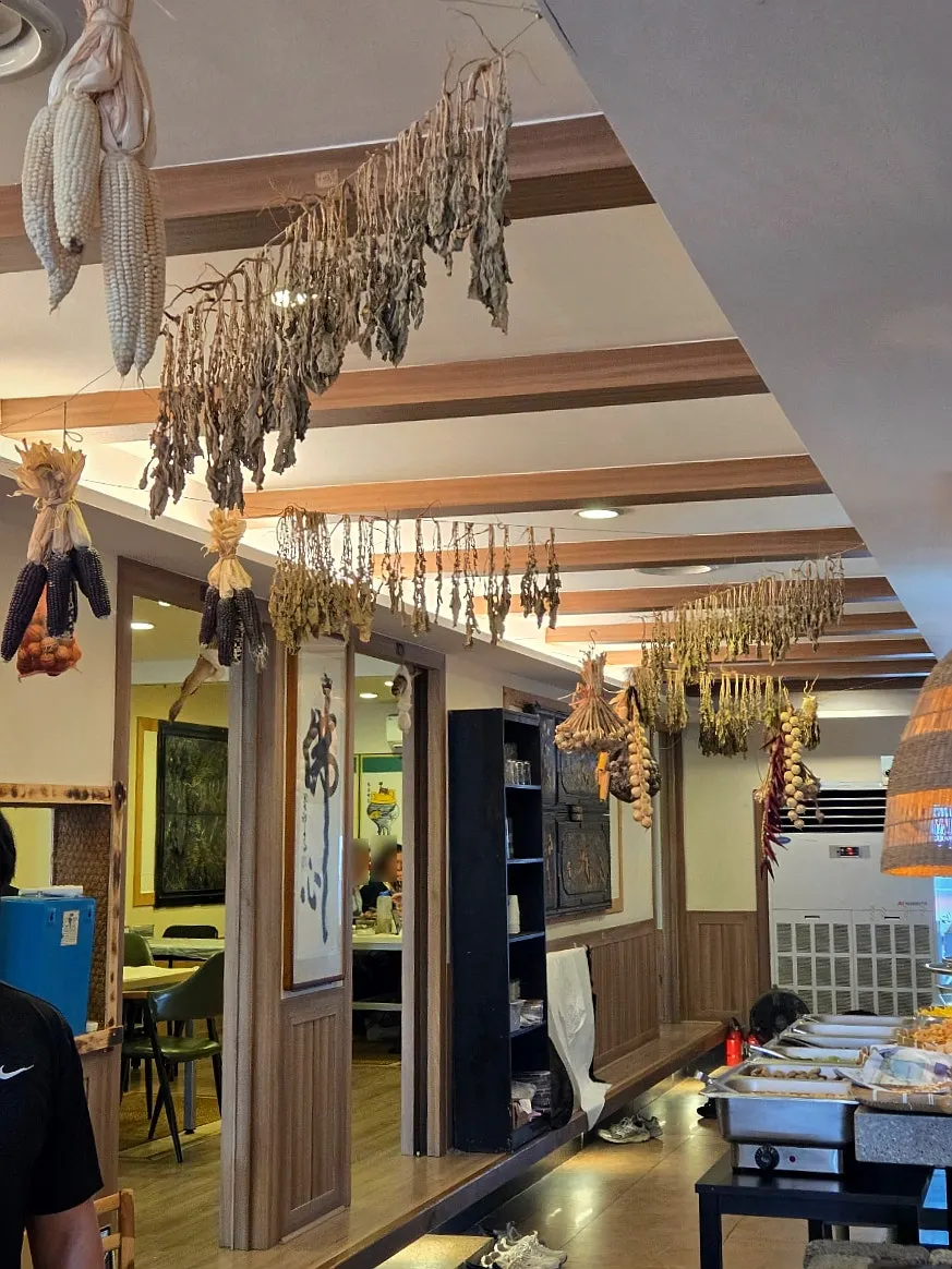 Espacio interior para comer en Masan Ssamjangjip