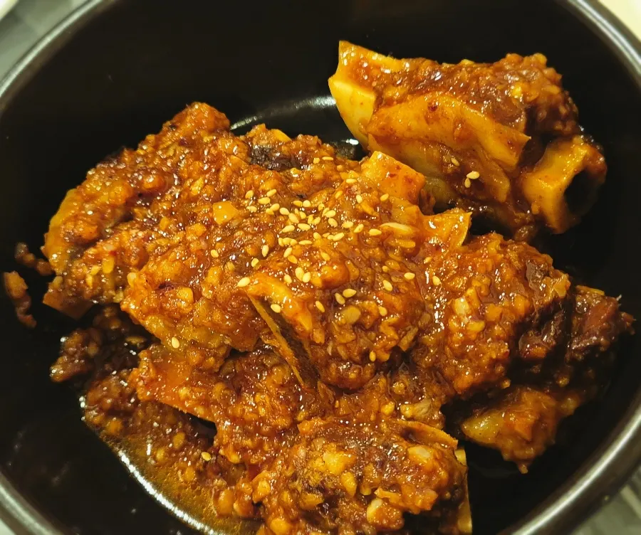 Braised beef ribs prepared after ordering