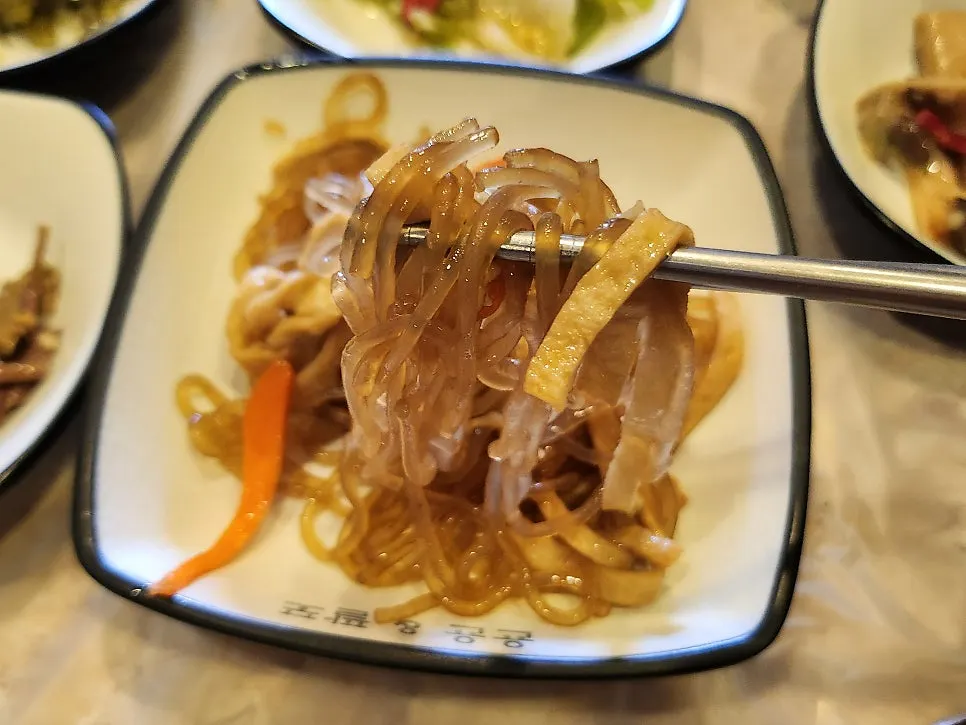搭配米饭吃的多种小菜