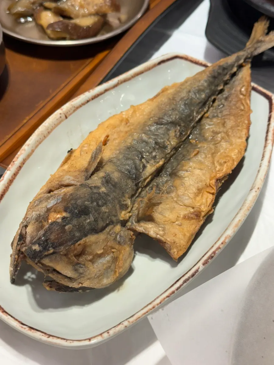 One whole braised abalone served per person