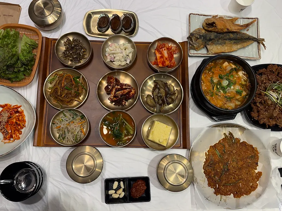 개별 포장된 수저 세트